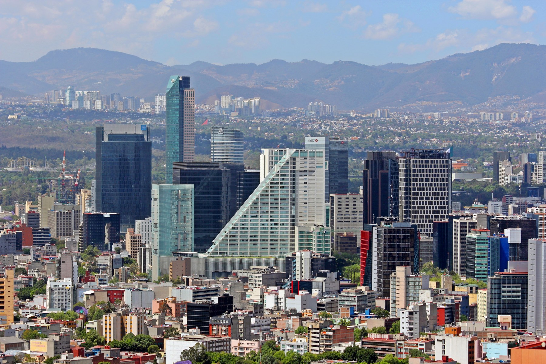 Rascacielos del corredor financiero de Paseo de la Reforma en Ciudad de Mexico